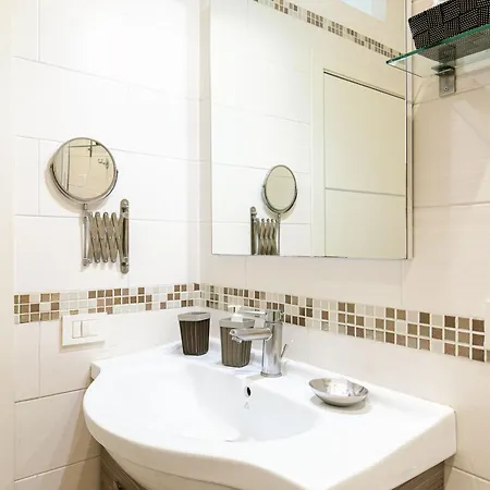 Apartment Da Nonna Lina Ai Naples